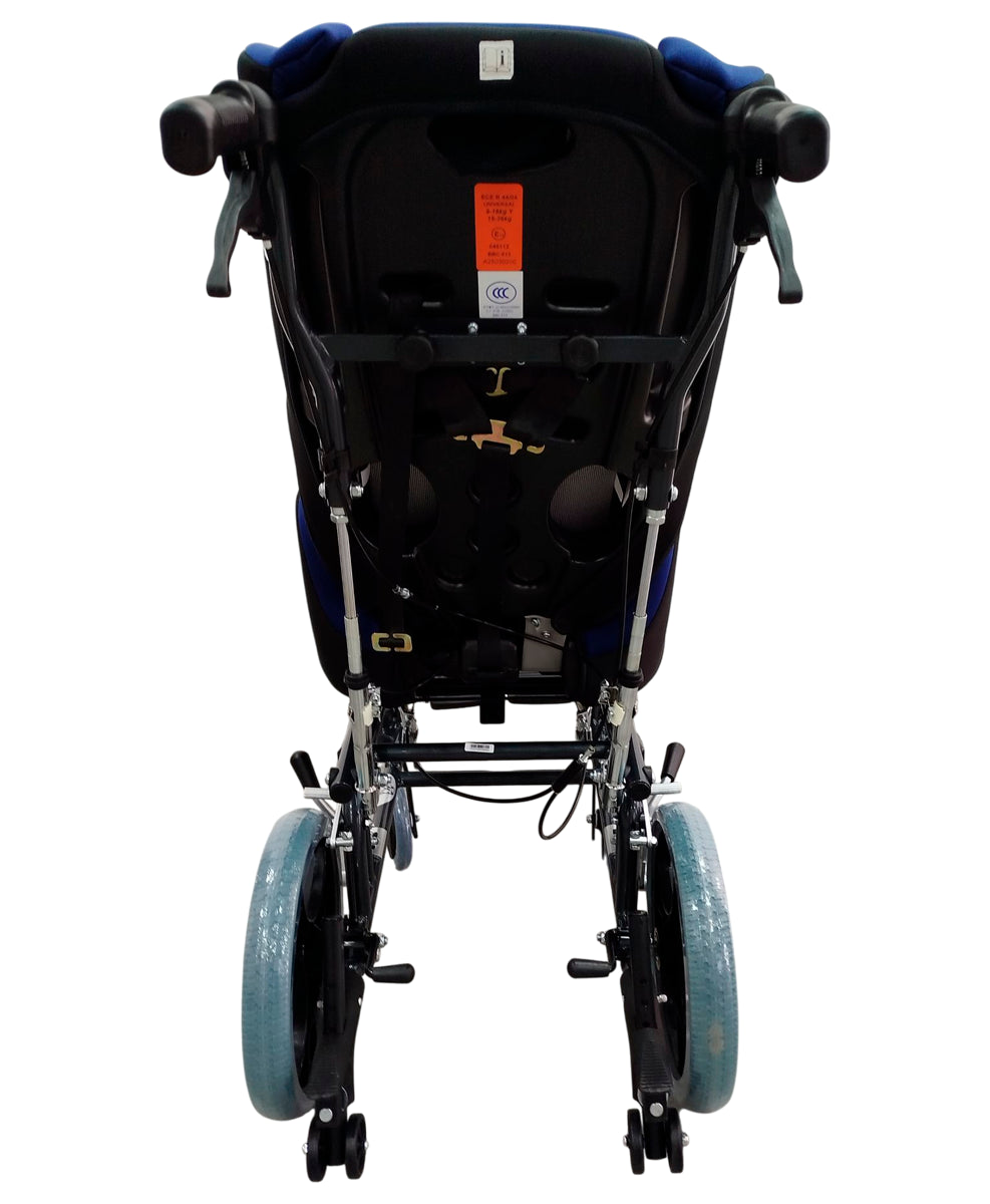 Silla de ruedas tipo carriola con asiento removible y cinchos para PCI MOD. 4227P
